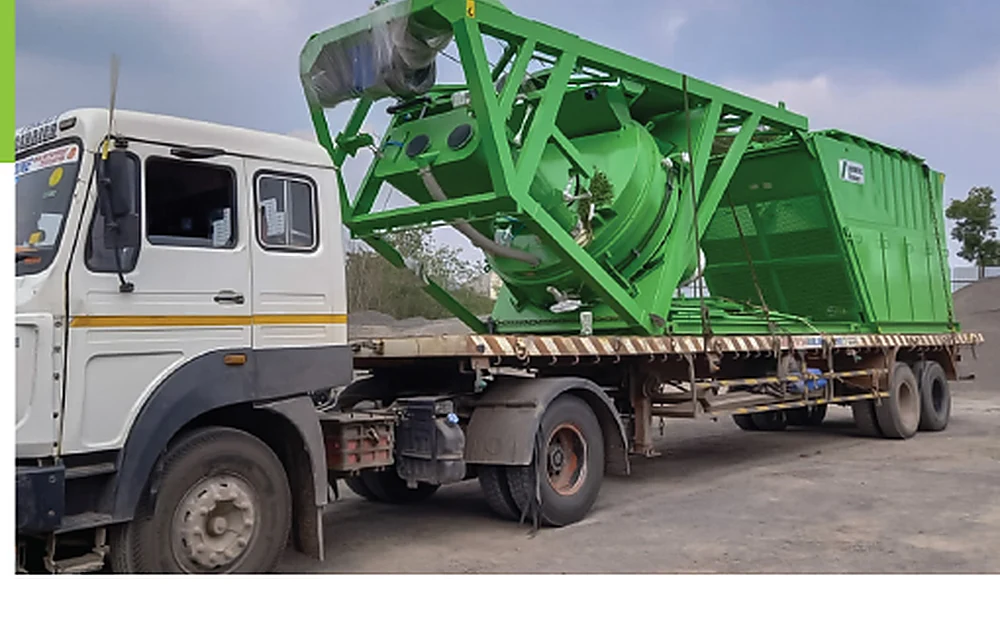 Mini batching plant transported on a truck